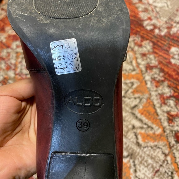 ALDO Vintage 2000s Buckle Heels - Picture 4 of 4